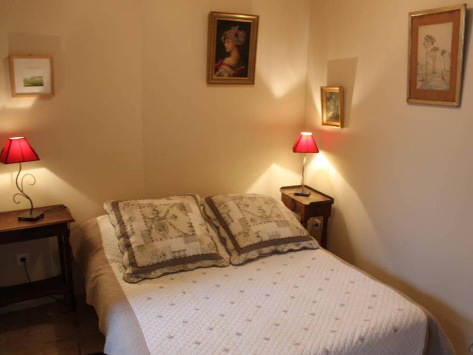 Location Unique En Ville, 3 Niveaux Avec Cave Voutee Et Troglodytique, Charme Et Authenticite En Touraine - Fr-1-381-162 Лош Екстериор снимка